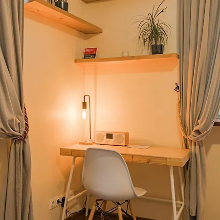 Cozy And Standard In The Heart Of Oldtown Apartment *