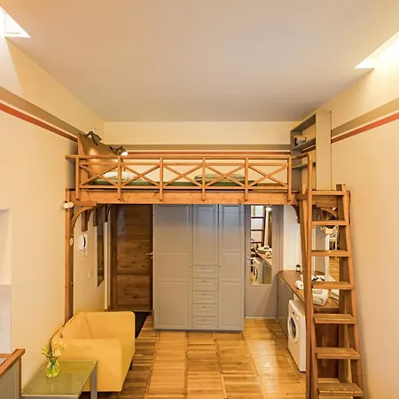 Cozy And Standard In The Heart Of Oldtown