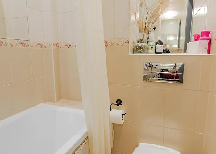 Butas Cozy And Standard In The Heart Of Oldtown