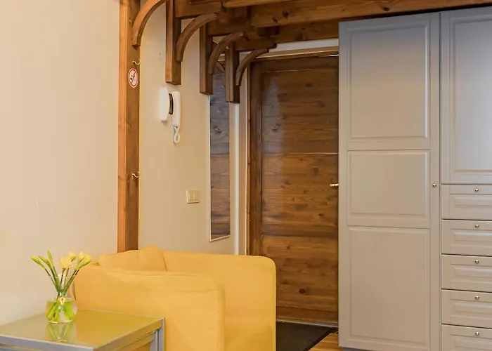 Cozy And Standard In The Heart Of Oldtown Vilnius