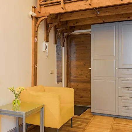 Cozy And Standard In The Heart Of Oldtown Vilnius