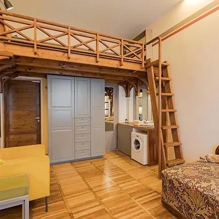 Cozy And Standard In The Heart Of Oldtown